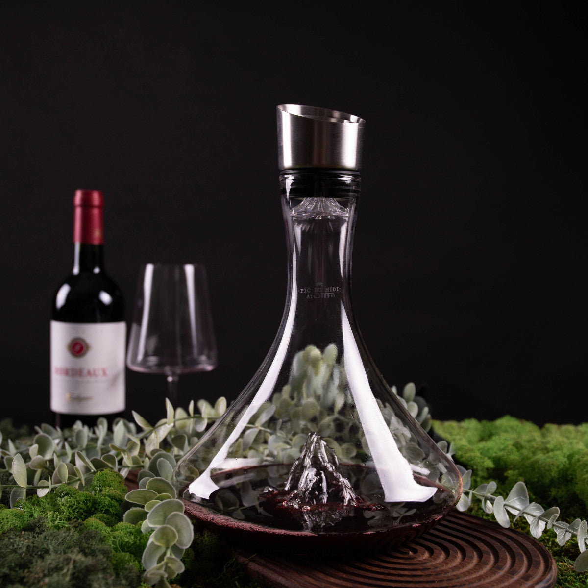 Topographic wine carafe: Pic du Midi d'Ossau