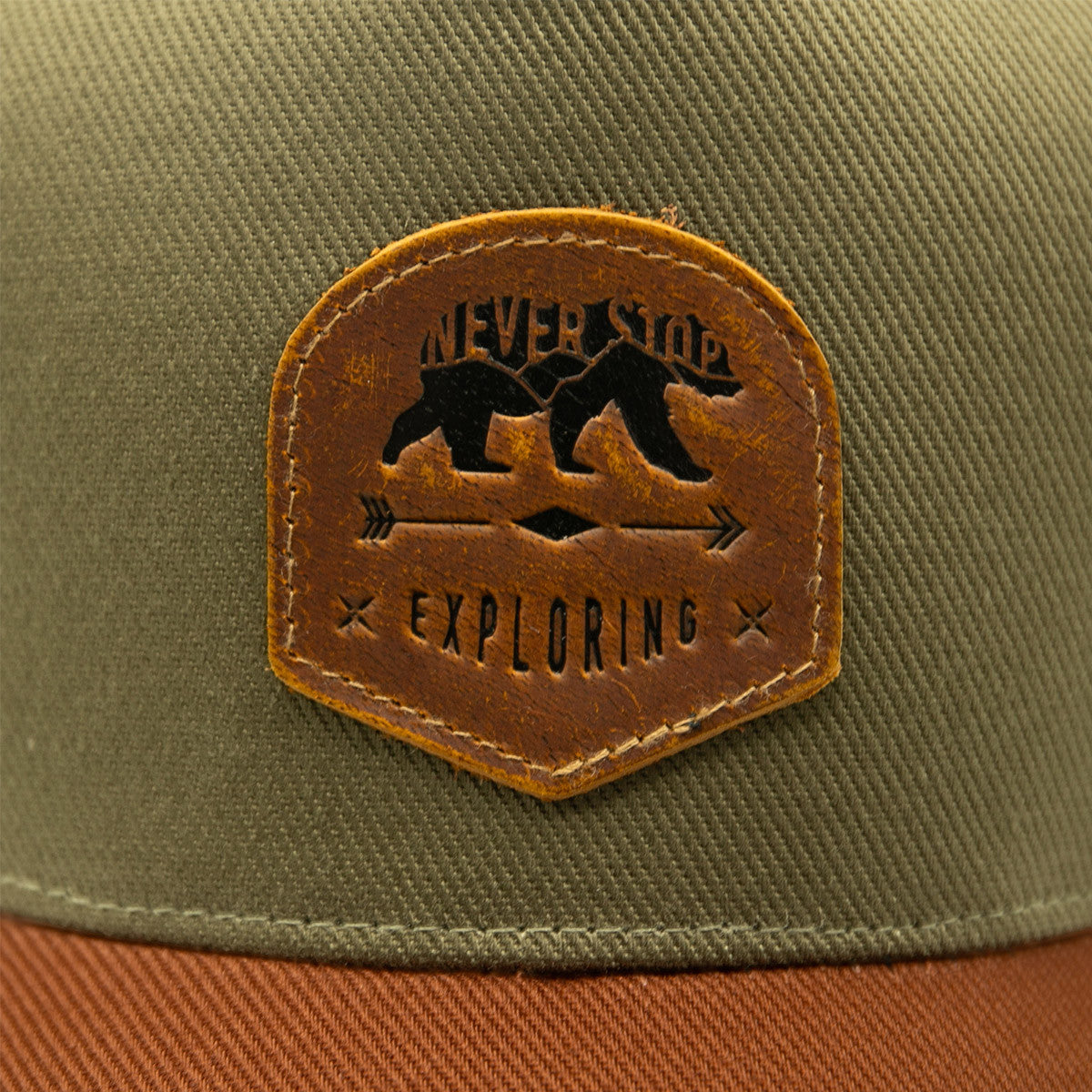 EXPLORING Khaki trucker cap