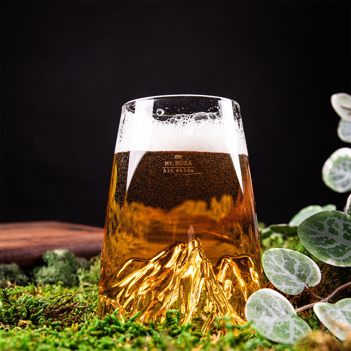 Topographic design glass: Mont Rosa