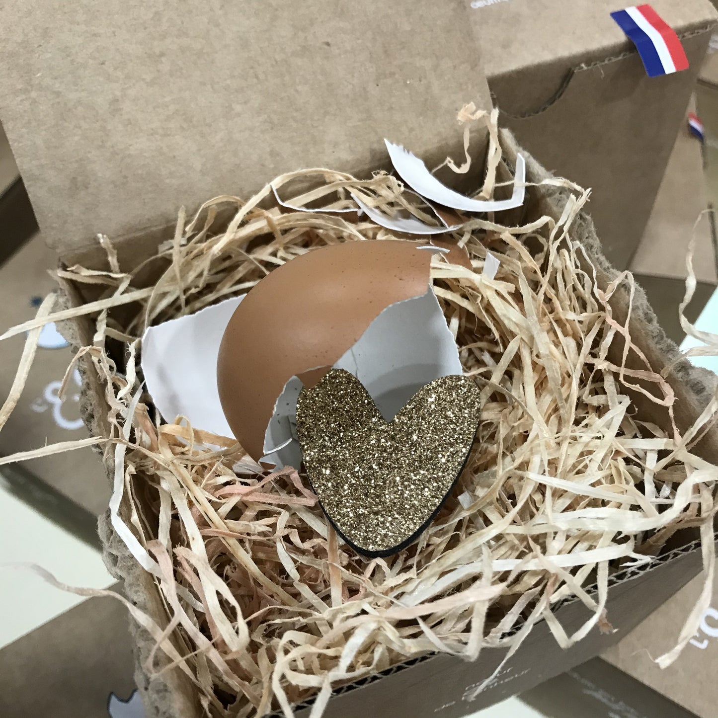 Oeuf cadeau - LE PORTE-CLÉS MAMAN EN CUIR DORÉ