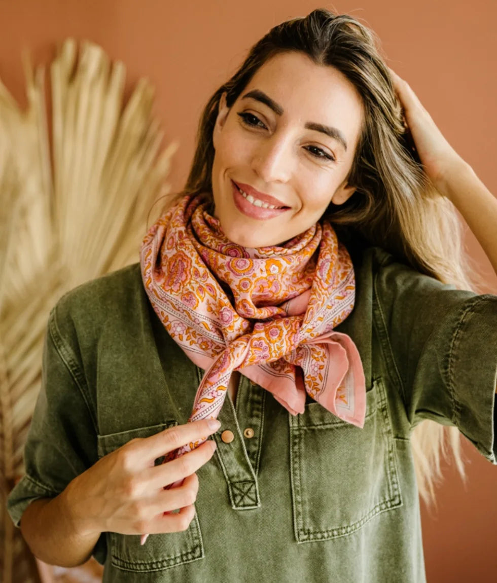 Grand Foulard Indien garda pop pink – Coton 100x100 Bohème