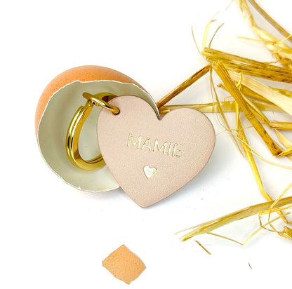 Oeuf cadeau - LE PORTE-CLÉS MAMIE EN CUIR ROSE POUDRÉ